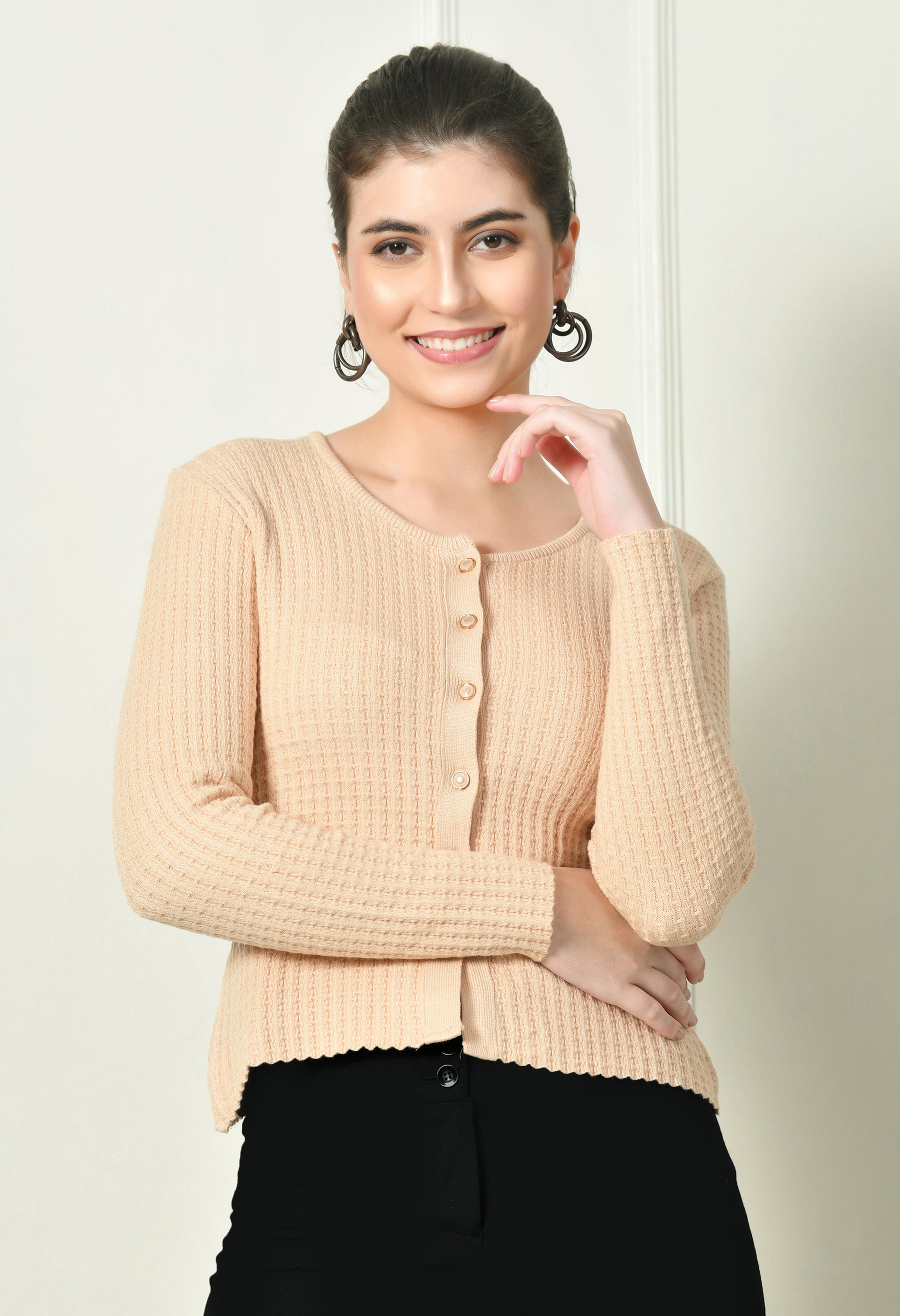 Pretty Feminine Women’s Wool Blend Sweater – Elegant and Cozy Winter Essential