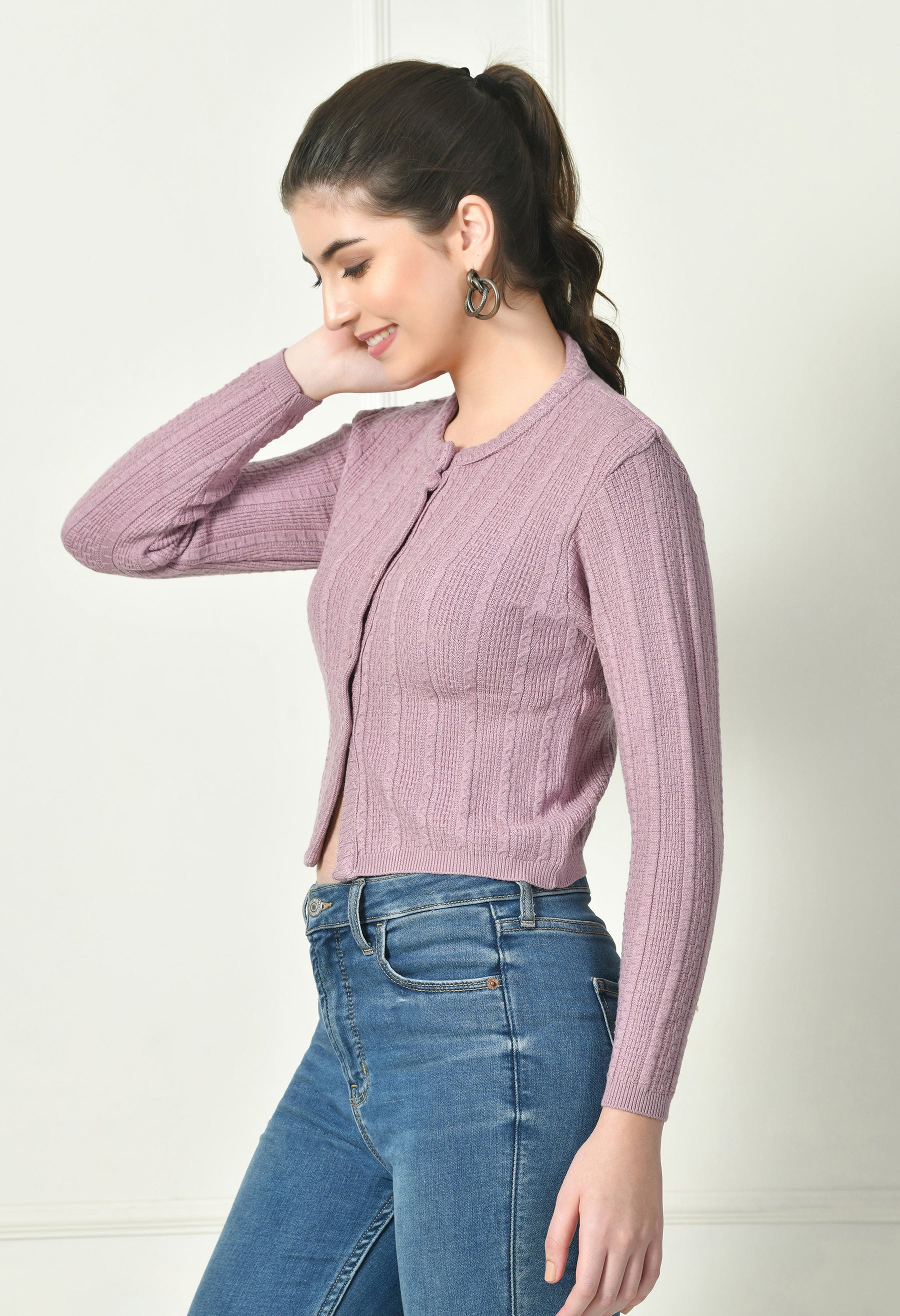 Trendy and Fashionable Women’s Wool Blend Sweater – Chic Warmth for the Winter Season