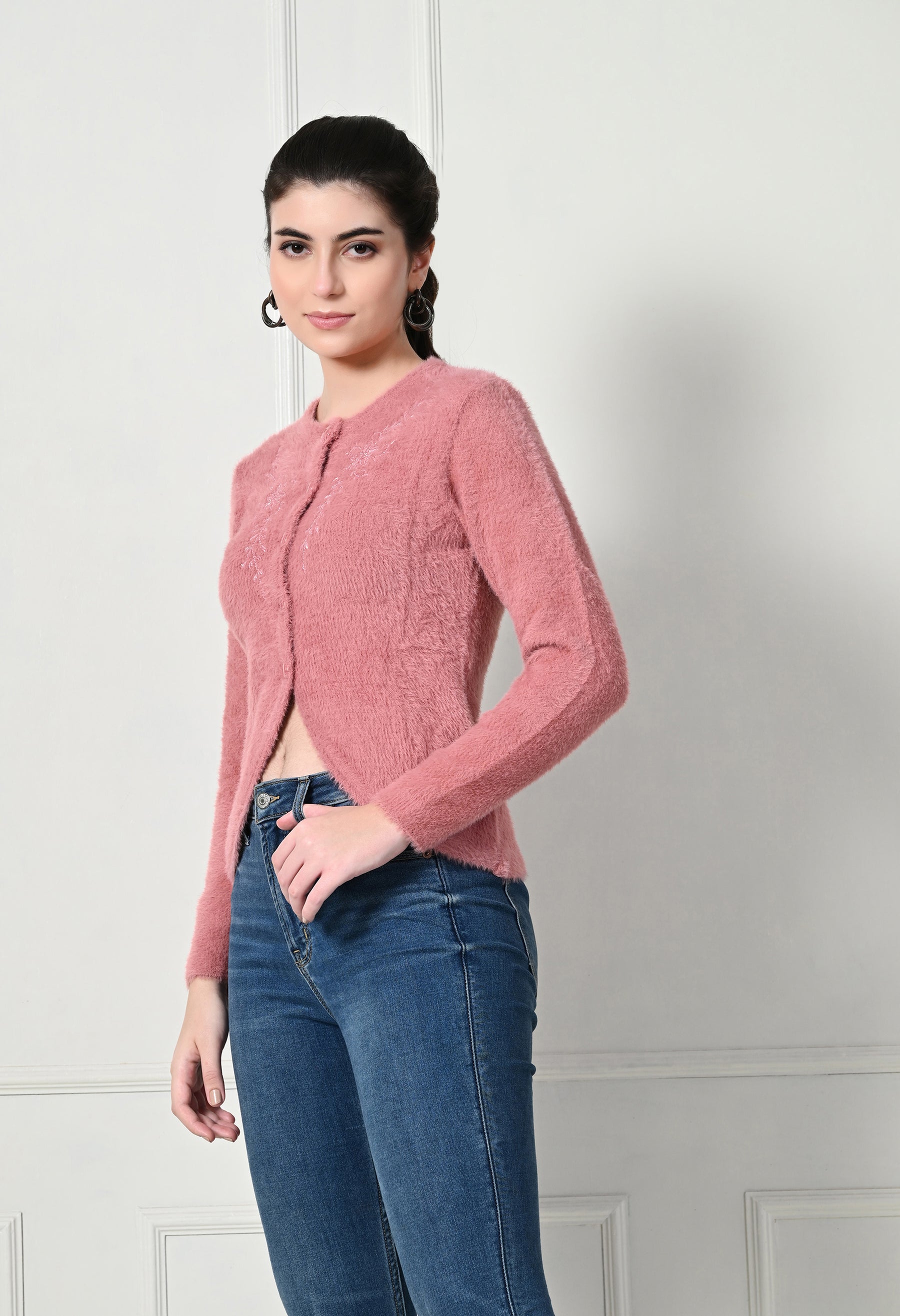 Comfy Fashionista Women’s Furry Wool Blend Sweater – Luxuriously Soft and Warm for Winter